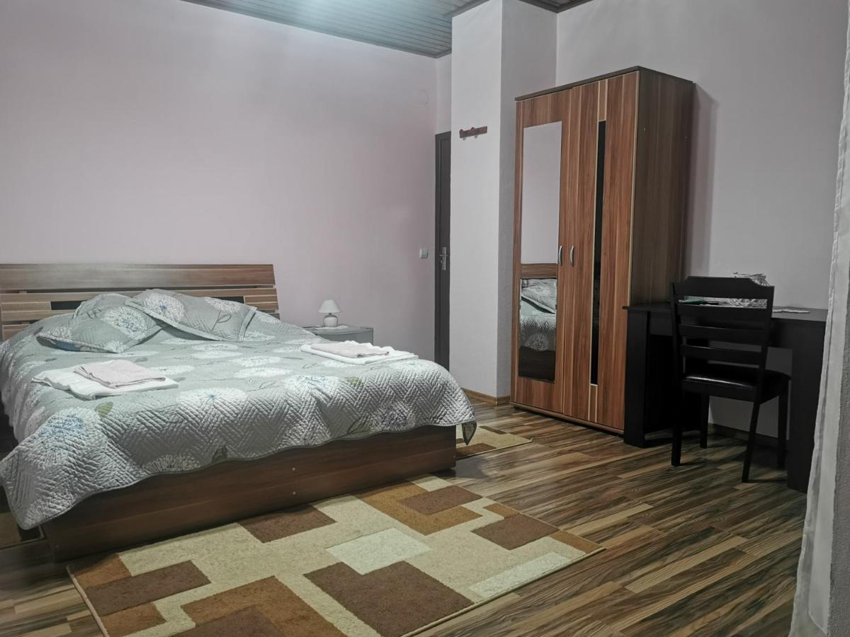 Casa Suzy & Roxy Apartment Arpasu de Jos Ngoại thất bức ảnh